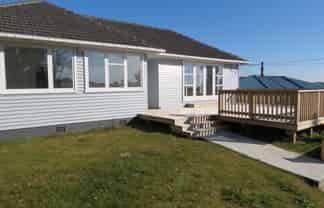 28 Lyndfield Lane, Newlands