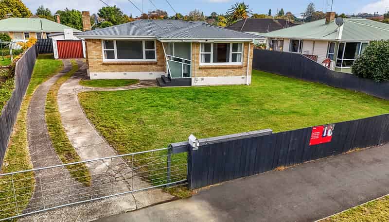 3 Defoe Avenue, Hillcrest