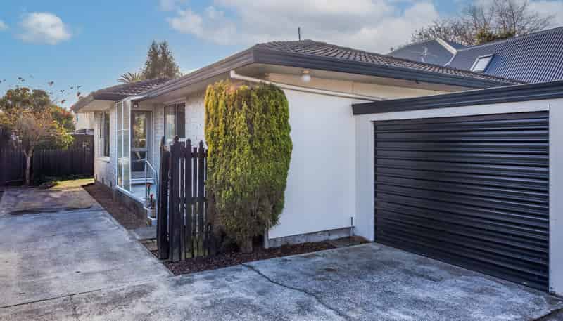 2/19 Boon Street, Sydenham