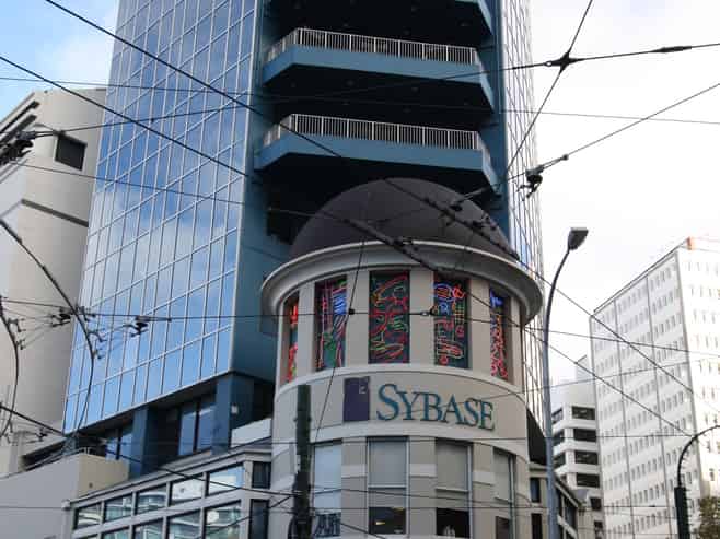 Quality Full Floor Close to Courts - 340sqm