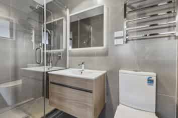 24 Vista Estate Boulevard, Flat Bush