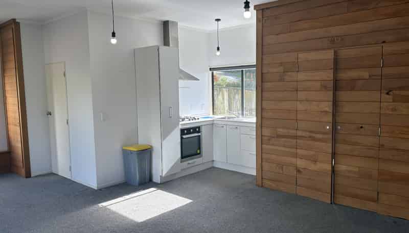 a/19 Merehai Place , Snells Beach