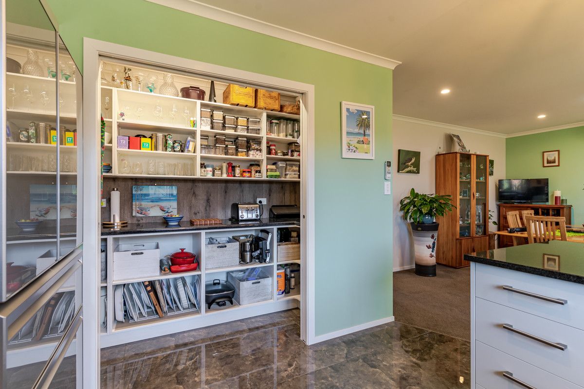 Wonderful 4-Bedroom Family Home in a Fantastic Location – pohled 6