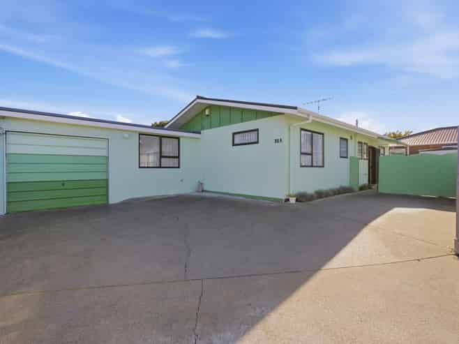 23A Bens Place, Springvale