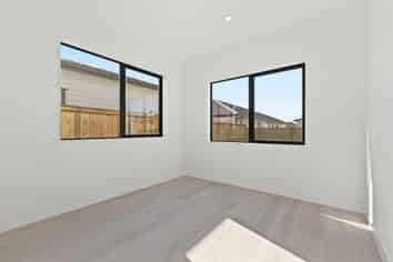 30 Korowhiti Road, Clarks Beach