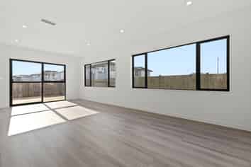16 Gertrude Cole Road, Clarks Beach