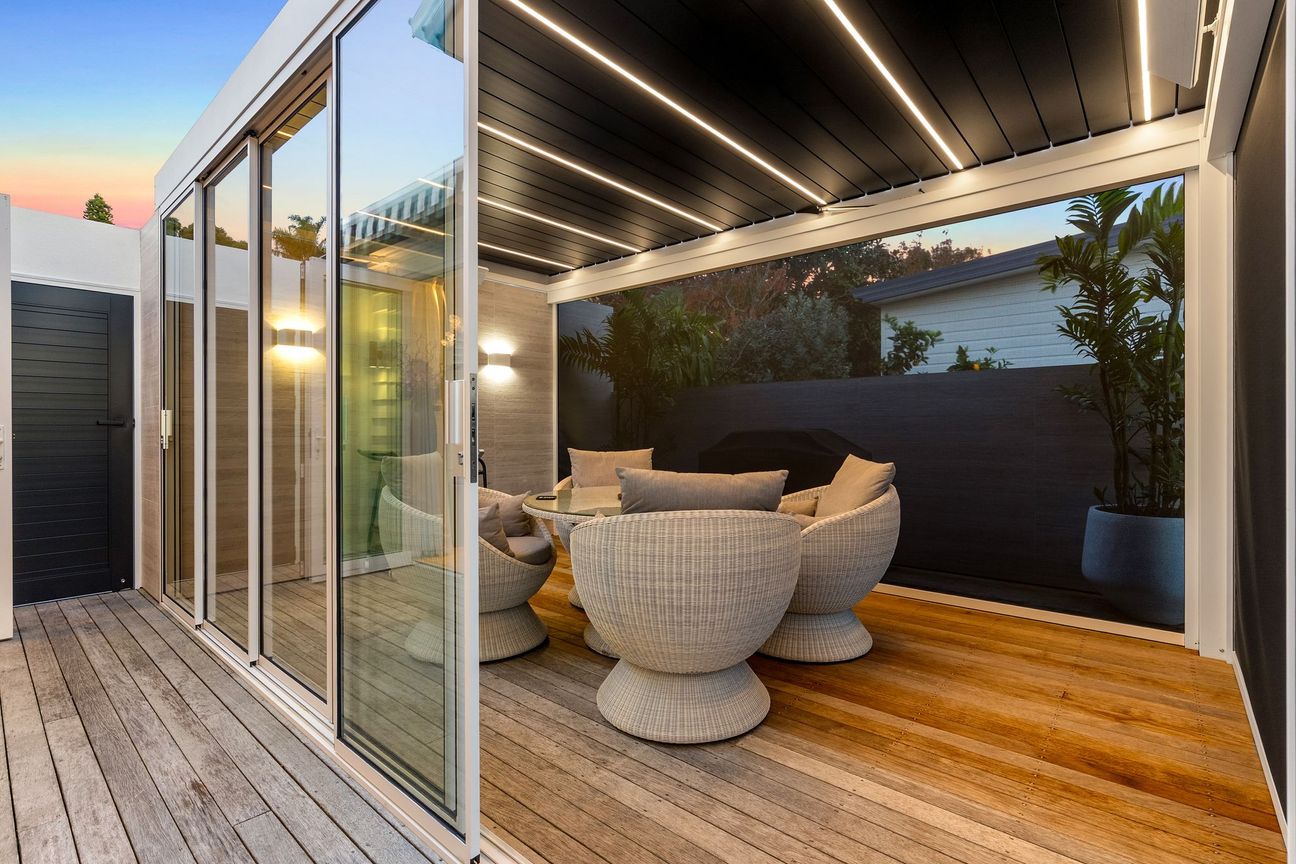 Single Level Luxury In Prime Mairangi Bay - Fler
