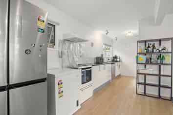 21 Howard Hunter Avenue, Saint Johns