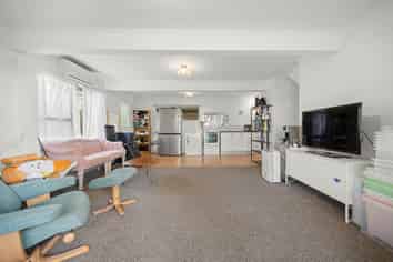 21 Howard Hunter Avenue, Saint Johns