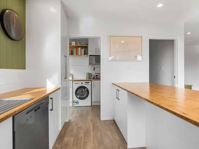 1/241 Waterloo Road, Hornby
