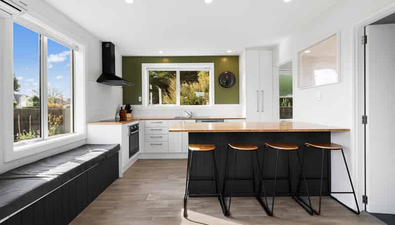 1/241 Waterloo Road, Hornby