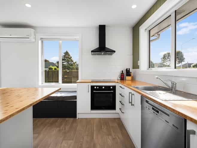 1/241 Waterloo Road, Hornby