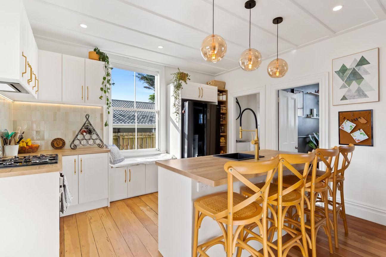 Timeless Villa With Plenty Of Charm - Ansicht 6
