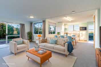 18 Jellicoe Street, Oceanview