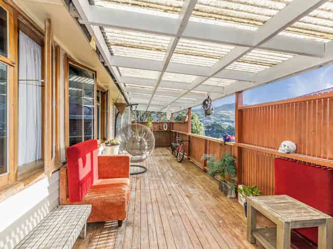 81 Taylor Terrace, Tawa
