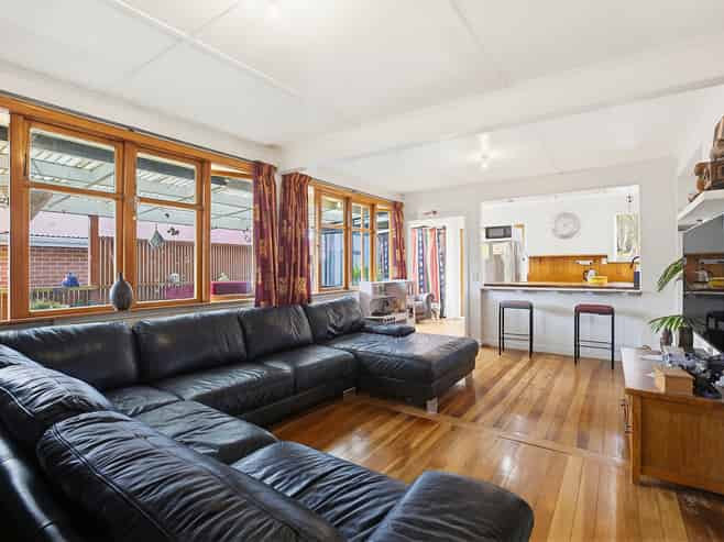 81 Taylor Terrace, Tawa