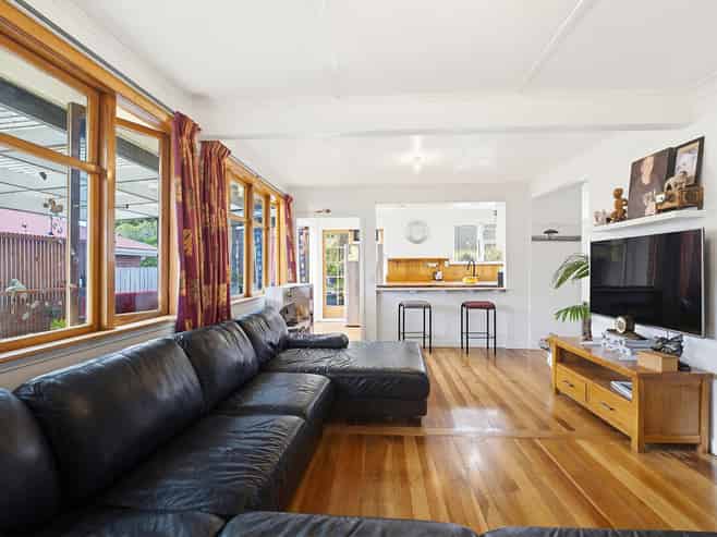 81 Taylor Terrace, Tawa