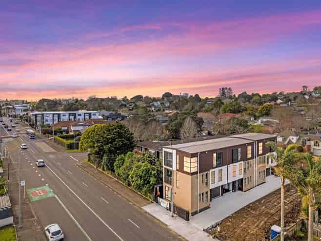 2/568 Manukau Road, Epsom