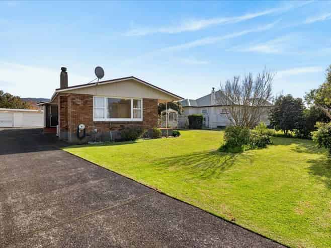 15 Carisbrooke Street, Katikati