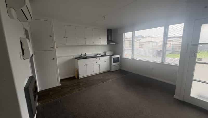6/24 Pascal Street, Takaro