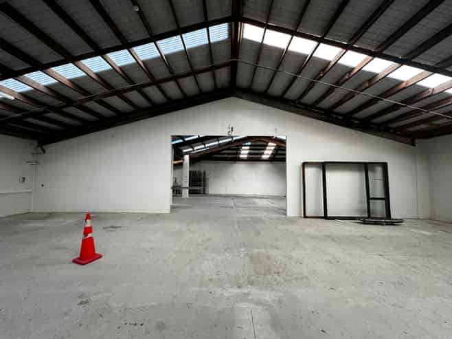Quality Warehouse + Motivated Landlord
