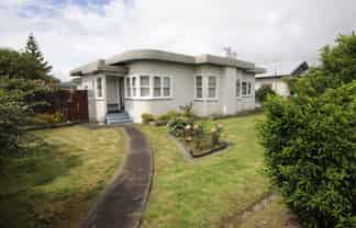 690 Pioneer Highway, Awapuni