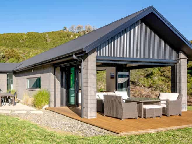 13 Sparrowhawk Way, Kinloch