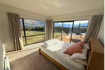 6 Clutha Place, Wanaka