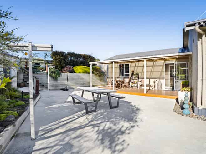 14 Hu Road, Rawhitiroa