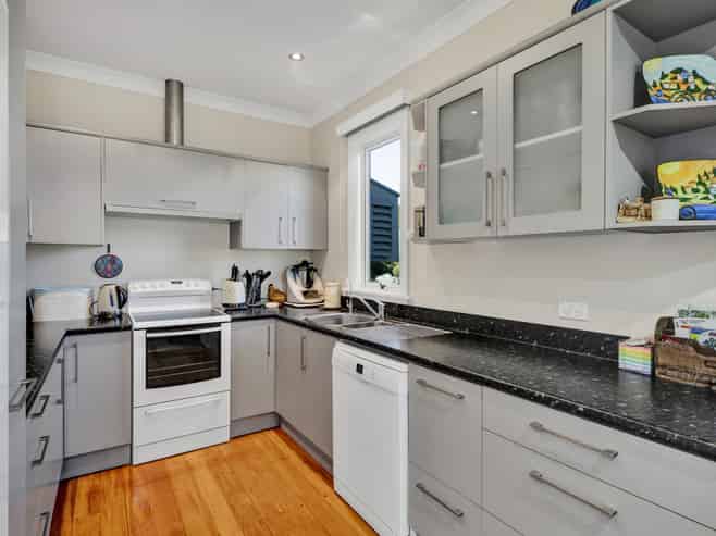 14 Hu Road, Rawhitiroa