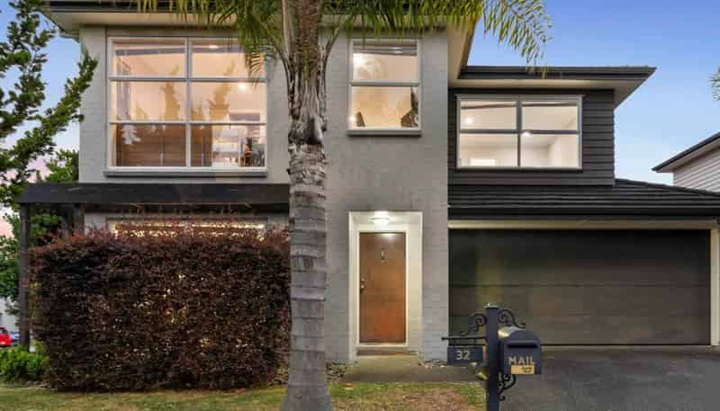 32 Sarteano Drive, Manurewa