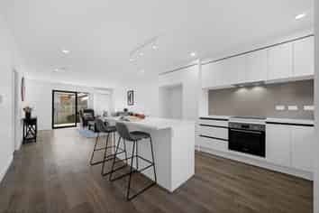 14C Alexander Avenue, Papatoetoe