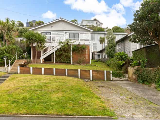 94 Eden Street, Island Bay