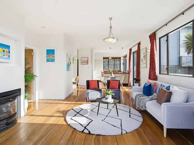 94 Eden Street, Island Bay