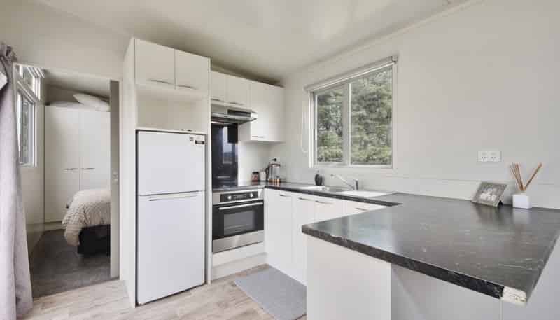 102 Glews Road, Cust