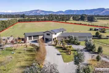 102 Glews Road, Cust