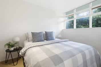 2B/19 Maida Vale Road, Roseneath