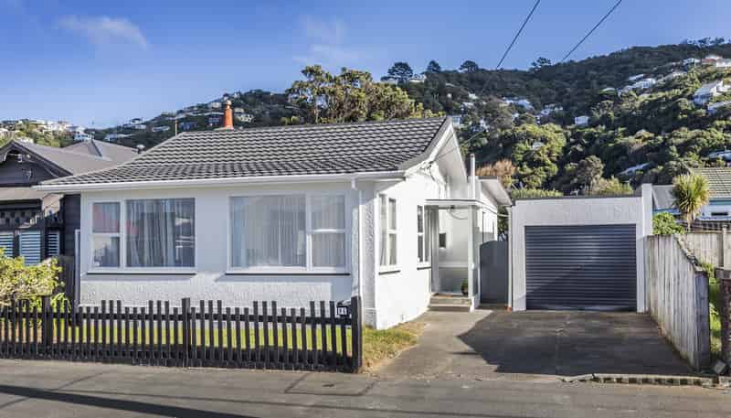 94 Freyberg Street, Lyall Bay