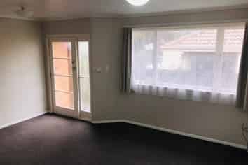2/7a Moreland Road, Mount Albert
