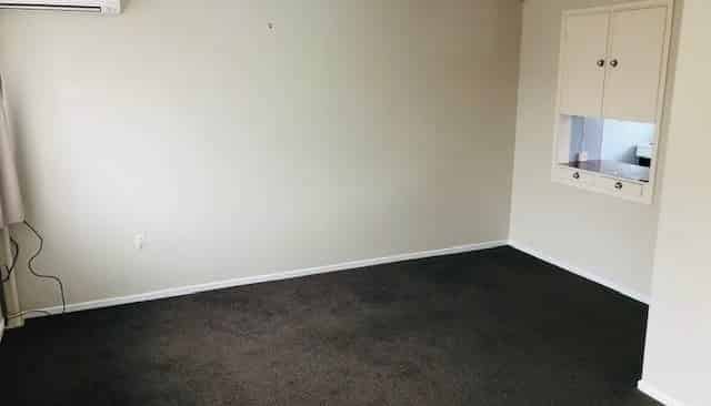 2/7a Moreland Road, Mount Albert