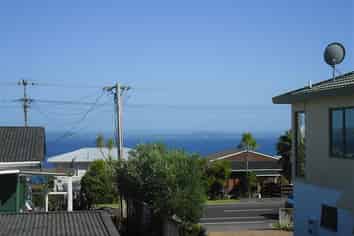 1341A Whangaparaoa Road, Army Bay