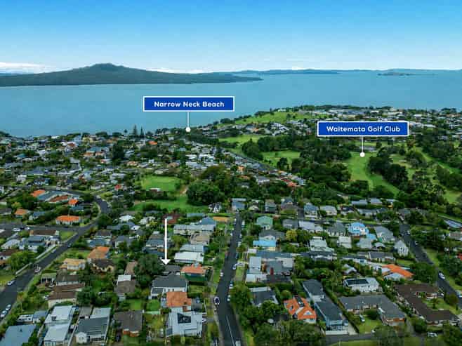 2/7 Hanlon Crescent, Devonport