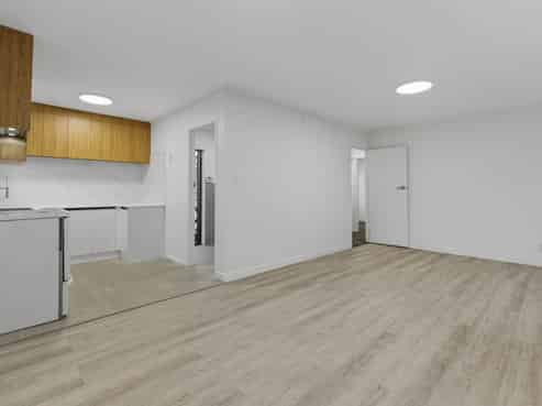 2/9 Maplesden Drive, Clendon Park