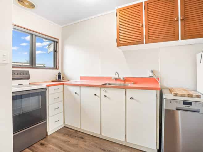 2/63 Fourth Avenue, Woodhill