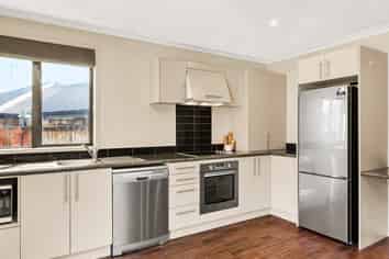4/31 Jones Crescent, Melville