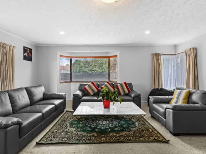 1311 Caroline Road, Mayfair