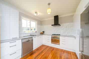 90 College Street, Awapuni