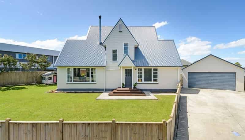 90 College Street, Awapuni