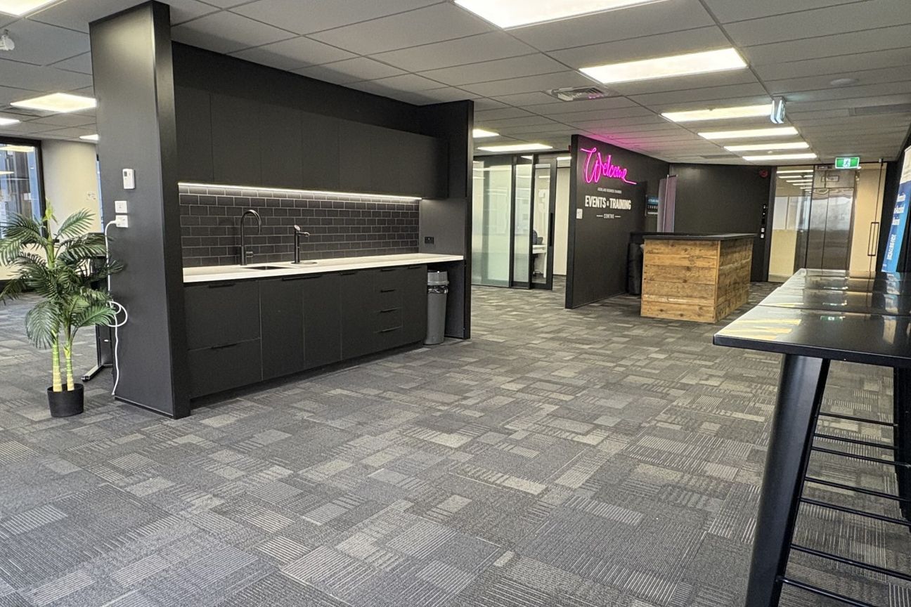 Affordable Turnkey Fringe Office – pohled 3