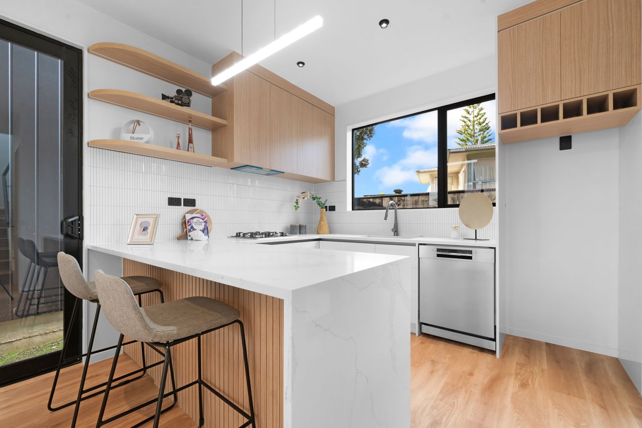 Brand new modern living in the heart of Manurewa - View 5